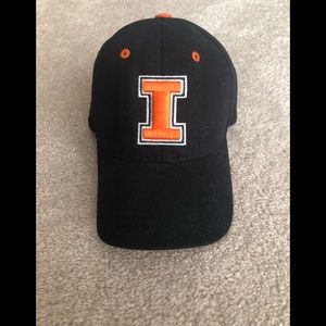 ILLINI Youth ball-cap!!